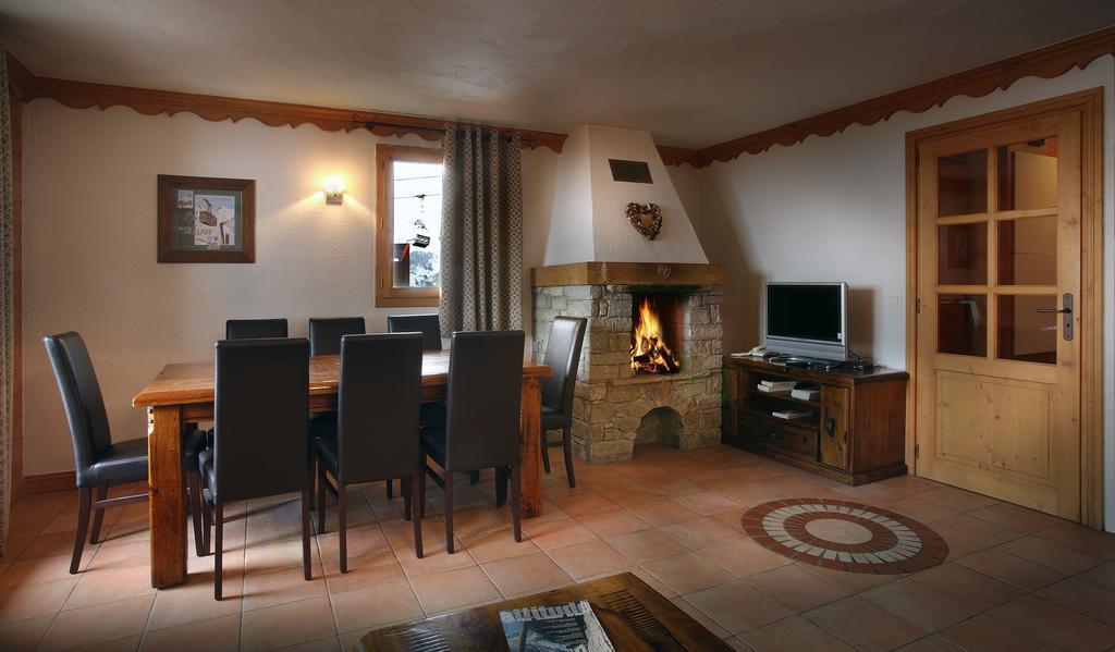 Chalet Des Neiges Plein Sud วัลโตรองส์ ภายนอก รูปภาพ